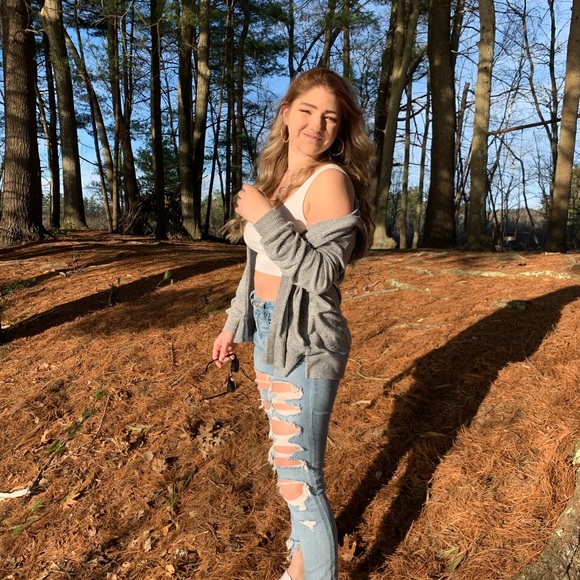 Meet your Posher, Nicole - Picture 1 of 1